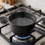 روغن داغ کن نچسب درب دار ۹×۱۸ سانتی متر ۲/۰ لیتر مشکی اورنلا کرکماز ۱۳۴۰ | رابیما